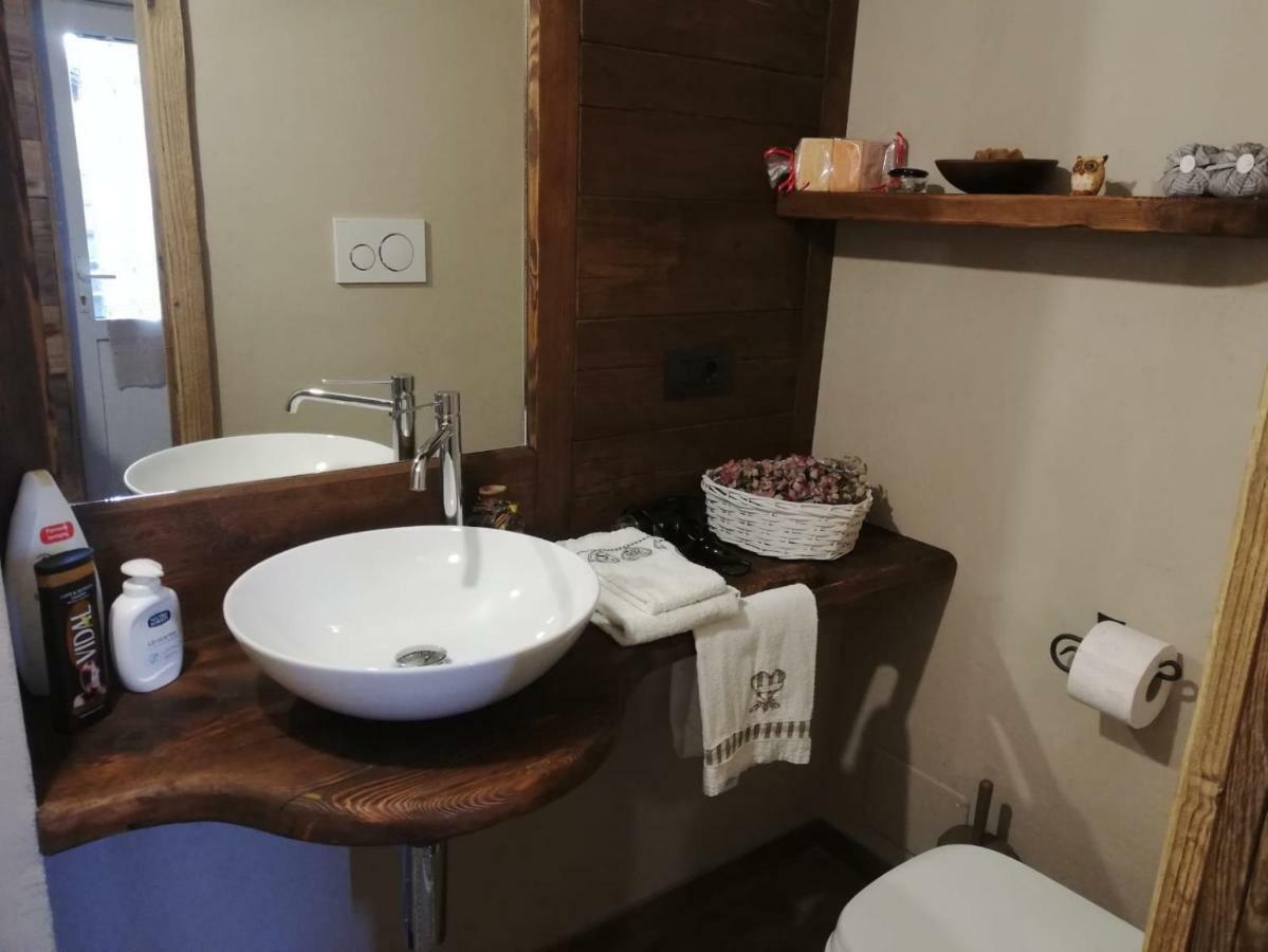 La Taverna Di Elide Aymavilles Kültér fotó