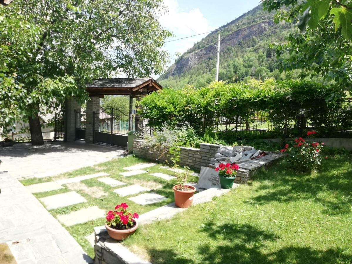 La Taverna Di Elide Aymavilles Kültér fotó
