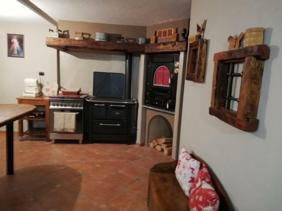 La Taverna Di Elide Aymavilles Kültér fotó