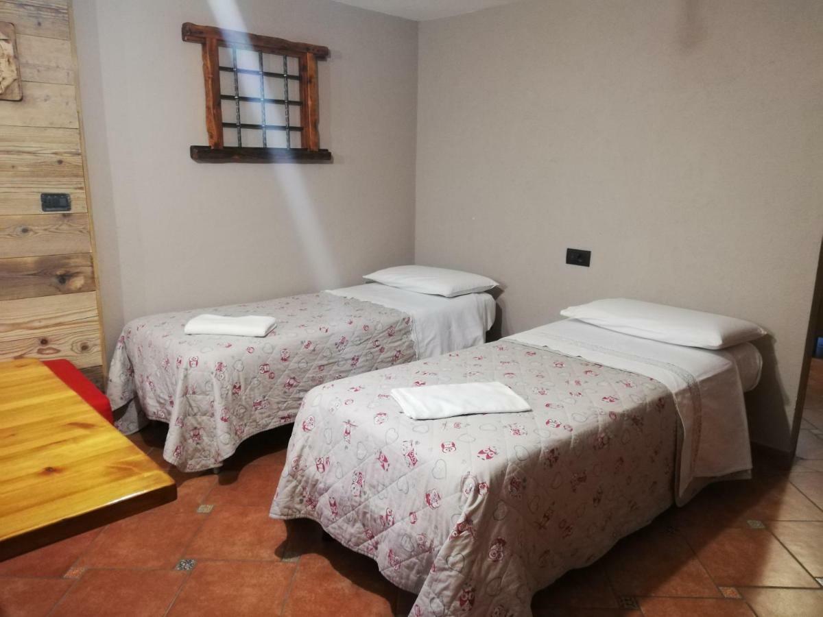 La Taverna Di Elide Aymavilles Kültér fotó